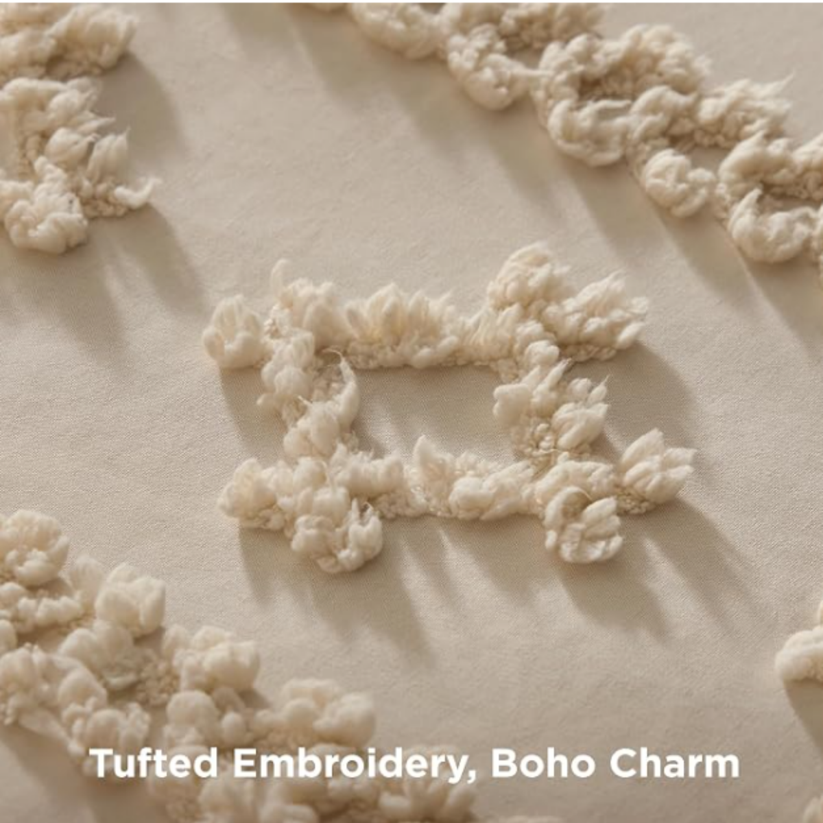 The Willow Tufted Comforter