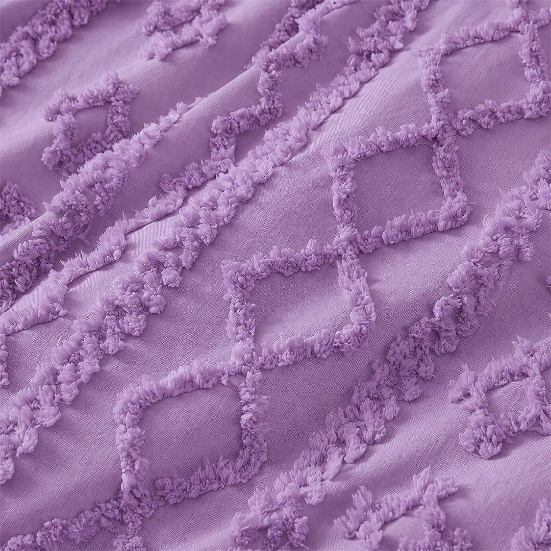 The Willow Tufted Comforter