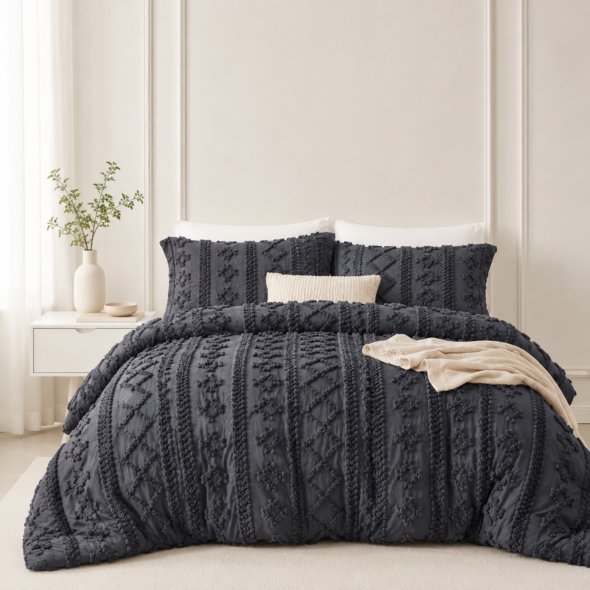 The Willow Tufted Comforter