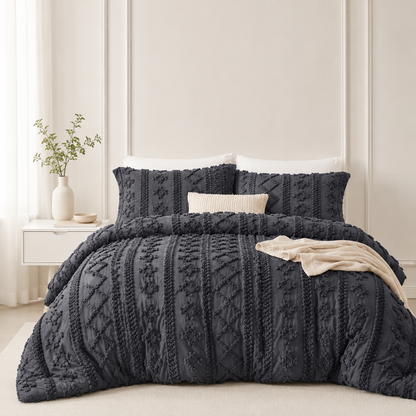 The Willow Tufted Comforter