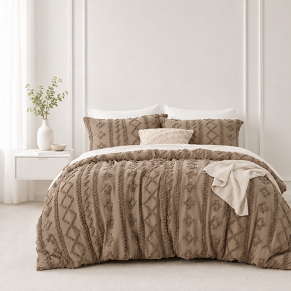 The Willow Tufted Comforter