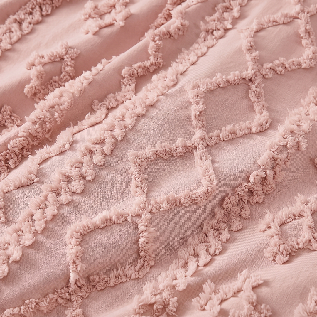 The Willow Tufted Comforter