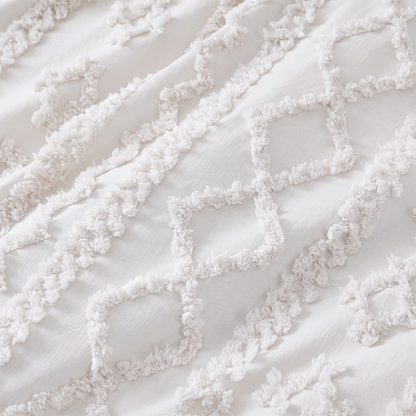 The Willow Tufted Comforter